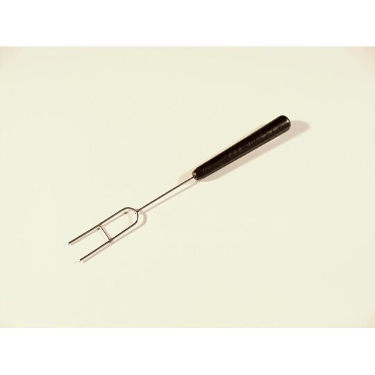 Vidlička na pralinky s dvoma 
prepojenými hrotmi – 13 mm